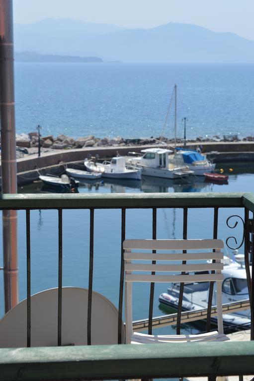 Villa Harbour View House Mythimna Exterior foto